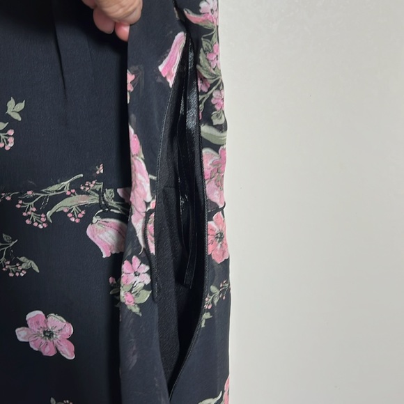 Sandra Darren Floral Dress - Picture 6 of 14